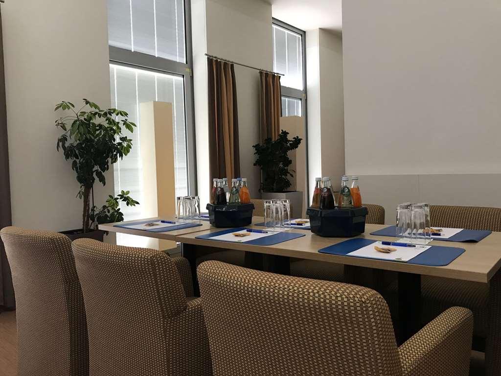 Livenwork Hotel & Coworking Gvz Ίνγκολστατ Ανέσεις φωτογραφία